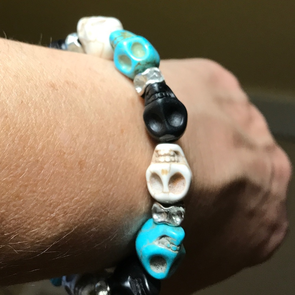 💀Skull & rhinestones bracelet handmade